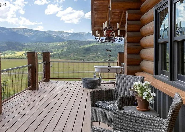 Holiday home Remodeled With Pool Table And Hot-tub In Wyoming *