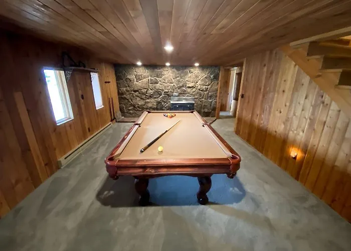 Holiday home Remodeled With Pool Table And Hot-tub In Wyoming