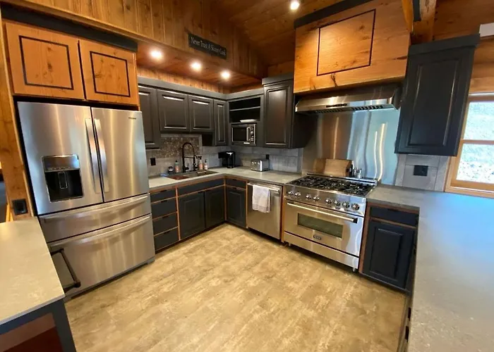 Holiday home Remodeled With Pool Table And Hot-tub In Wyoming