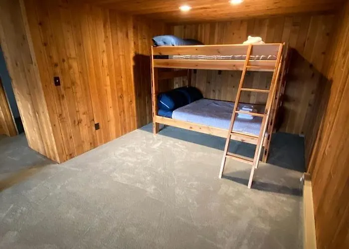 Holiday home Remodeled With Pool Table And Hot-tub In Wyoming *