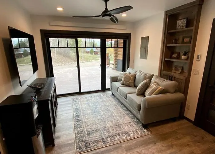 Holiday home Remodeled With Pool Table And Hot-tub In Wyoming *